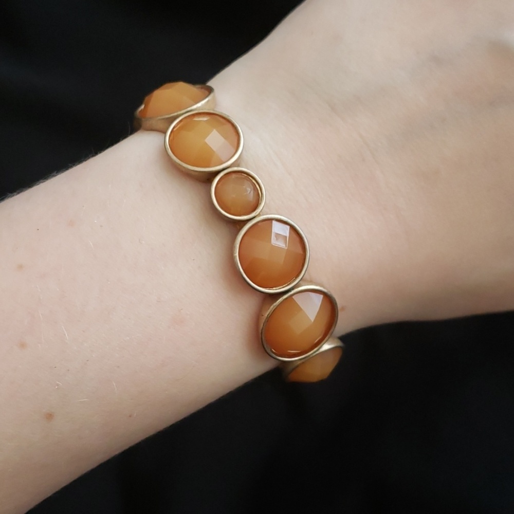 Gold and peach stretch bracelet